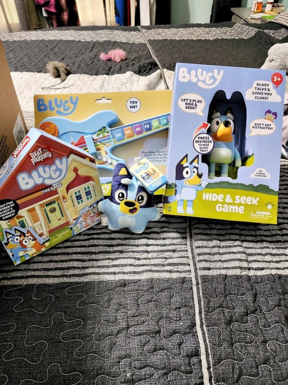 Bluey Hide & Seek Game Toy Set